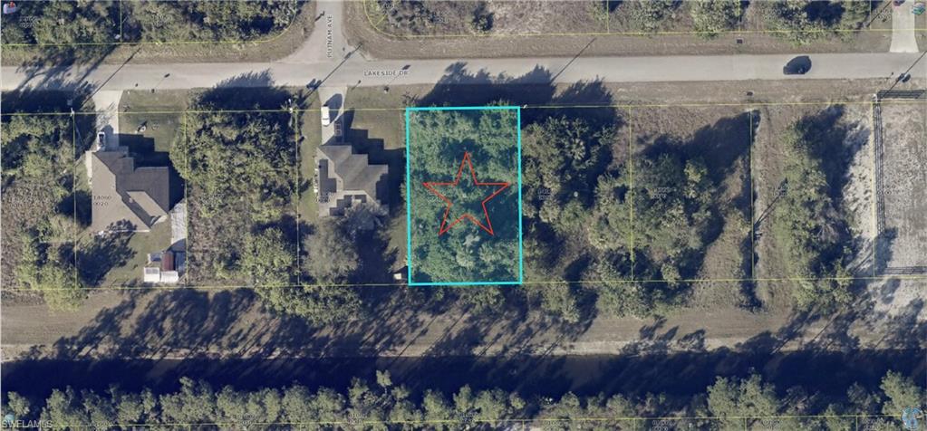 924 Lakeside DR, LEHIGH ACRES FL 33974