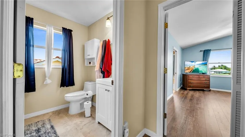 Full Guest Bathroom