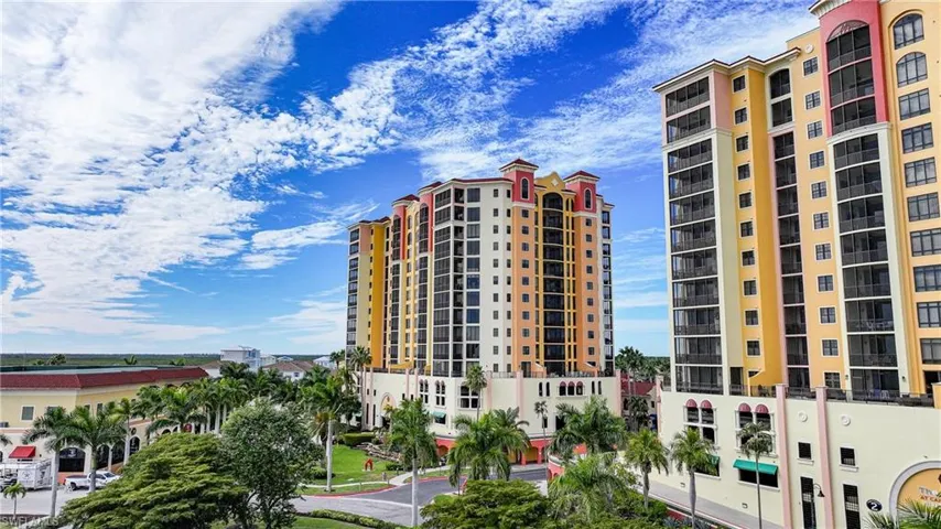 View of apartment building / complex