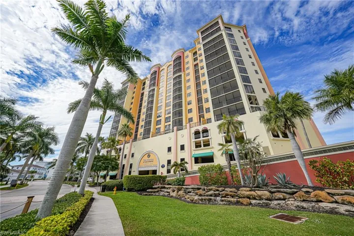 View of apartment building / complex