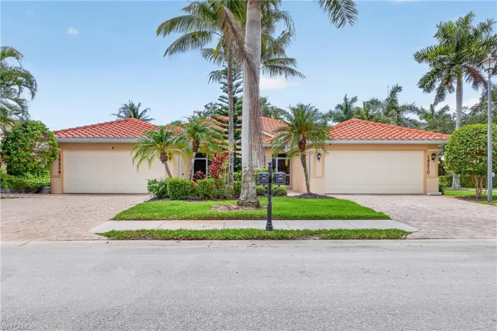 14214  Manchester  DR, Naples, FL 34114