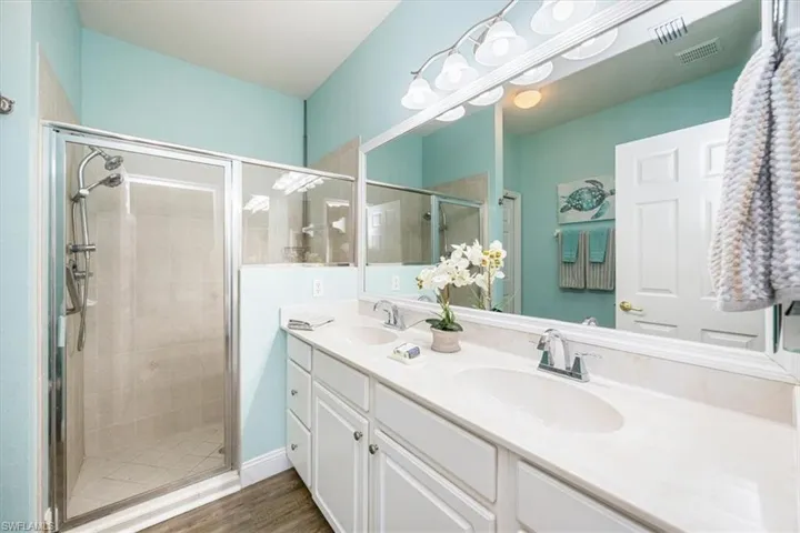 14214  Manchester  DR, Naples, FL 34114