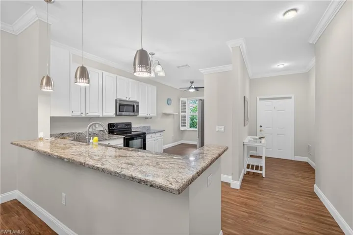 14214  Manchester  DR, Naples, FL 34114