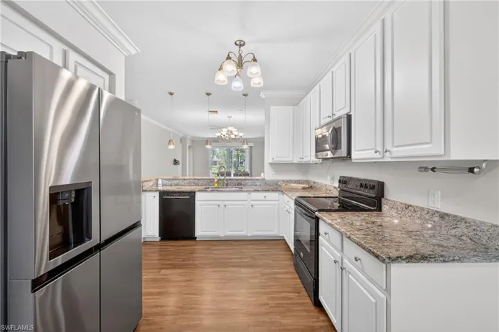 14214  Manchester  DR, Naples, FL 34114
