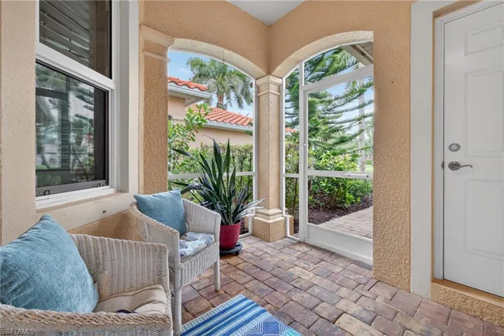 14214  Manchester  DR, Naples, FL 34114
