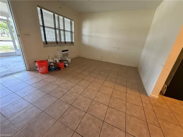 4902 Victoria Dr 1, Cape Coral, Florida 33904