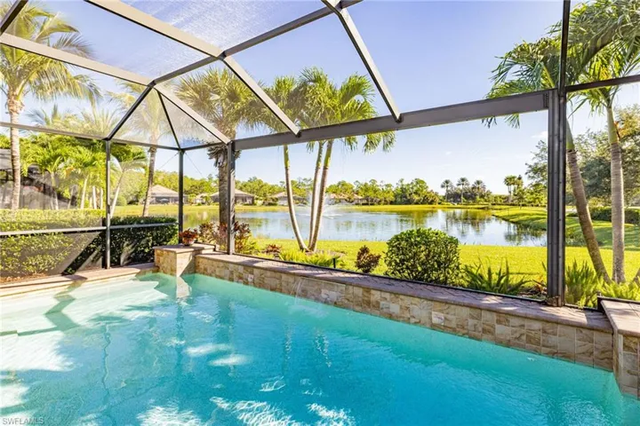 Picture window scree with water view and fountain
