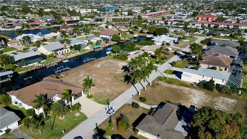 4920 Seville Ct, Cape Coral, Florida 33904