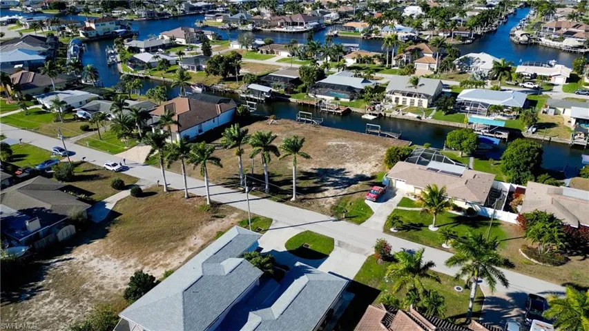 4920 Seville Ct, Cape Coral, Florida 33904