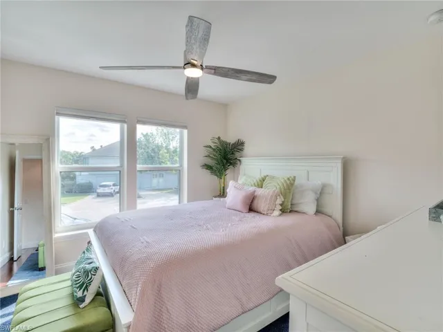 1511  Angel  DR, Sanibel, FL 33957