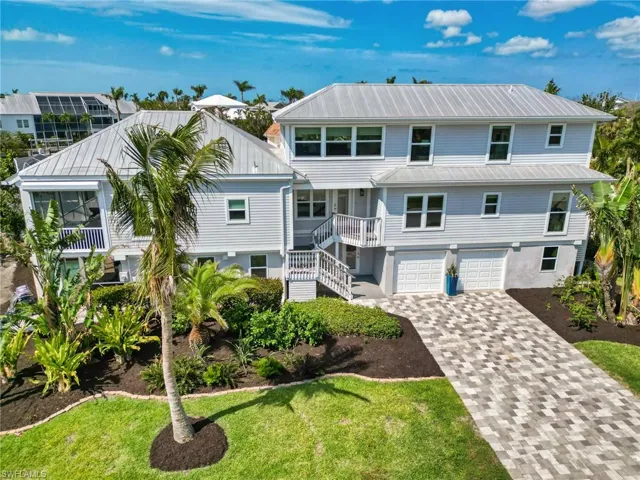 1511  Angel  DR, Sanibel, FL 33957