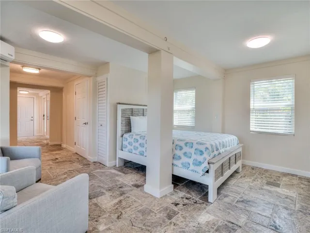 1511  Angel  DR, Sanibel, FL 33957