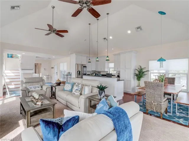 1511  Angel  DR, Sanibel, FL 33957