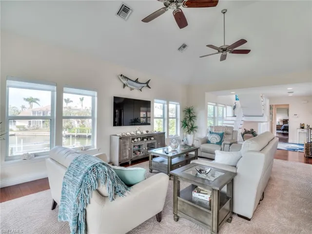 1511  Angel  DR, Sanibel, FL 33957