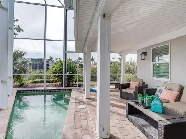 1511  Angel  DR, Sanibel, FL 33957