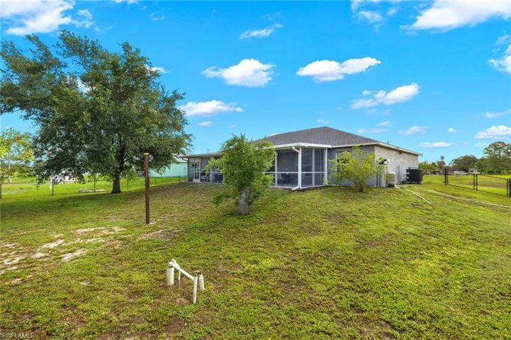 3102  Fiona  CT, Lehigh Acres, FL 33976