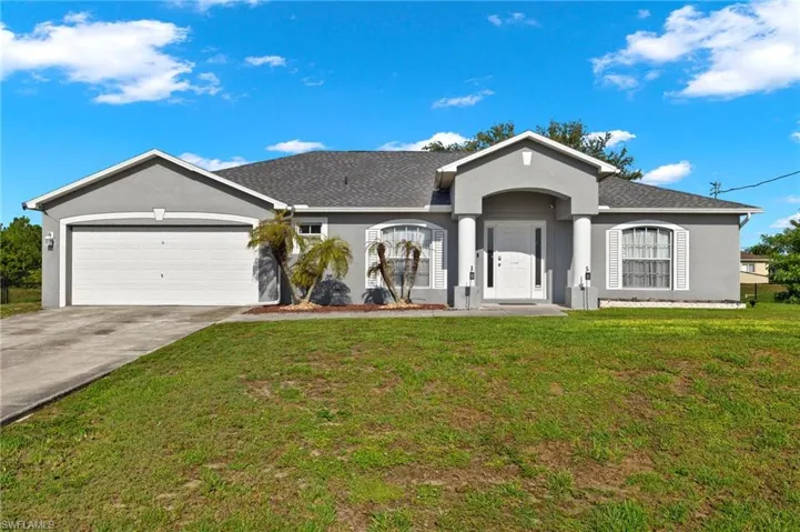 3102  Fiona  CT, Lehigh Acres, FL 33976