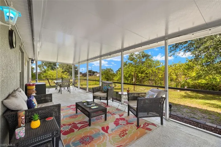 3102  Fiona  CT, Lehigh Acres, FL 33976