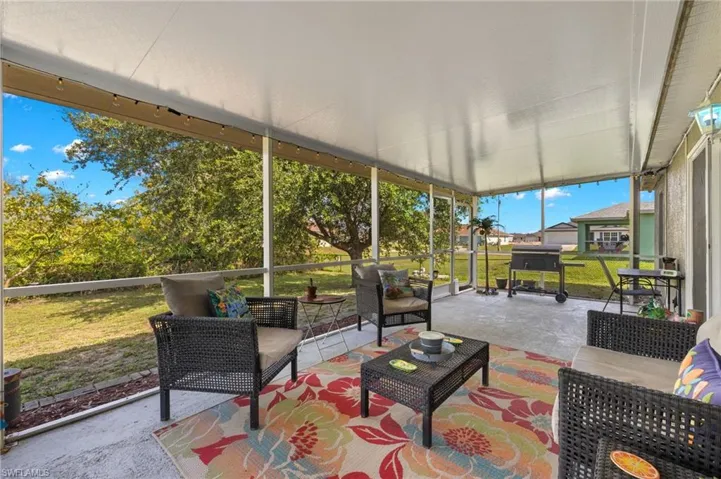 3102  Fiona  CT, Lehigh Acres, FL 33976