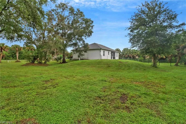 831 20th St Ne, Naples Fl 34120