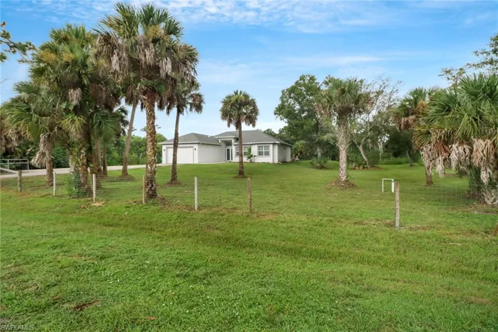 831 20th St Ne, Naples Fl 34120