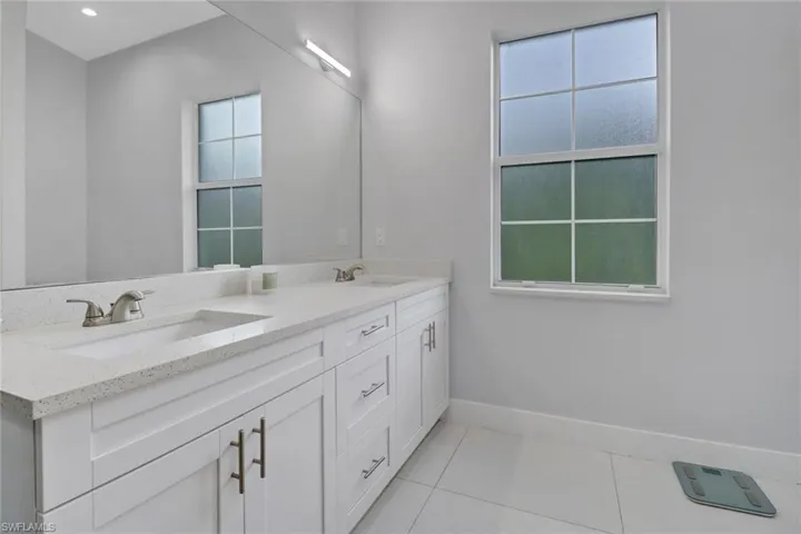 831 20th St Ne, Naples Fl 34120