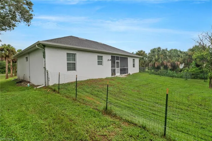 831 20th St Ne, Naples Fl 34120