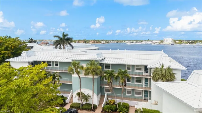 1140 Little Neck Ct D37, Naples, Florida 34102