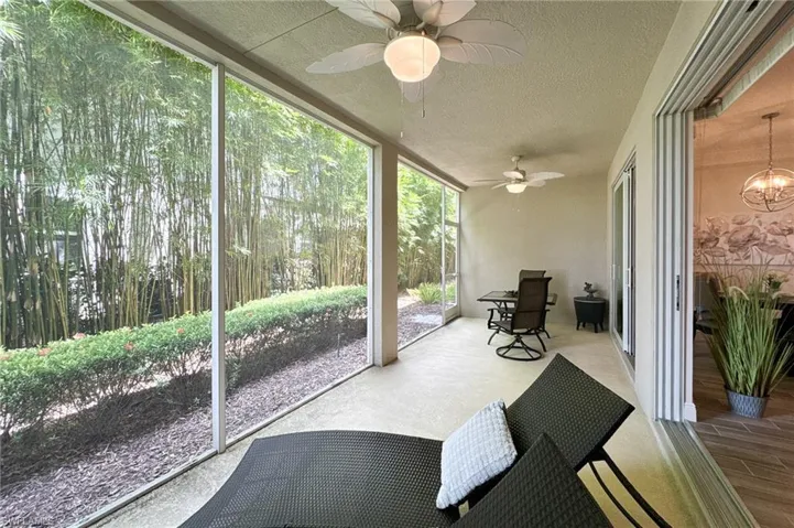 offering the best of everything - lake and pricvacy