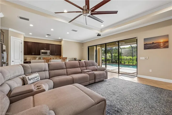10100 Belcrest Blvd, Fort Myers, Florida 33913