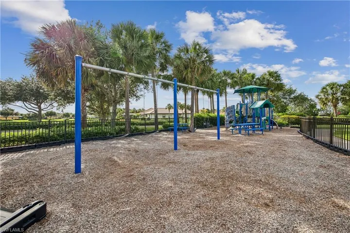 10100 Belcrest Blvd, Fort Myers, Florida 33913