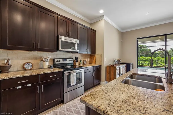 10100 Belcrest Blvd, Fort Myers, Florida 33913