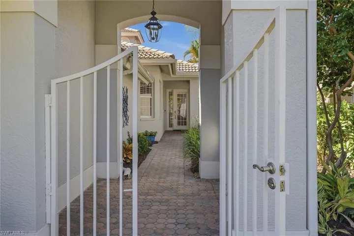 3842 Cotton Green Path Dr, Naples, Florida 34114