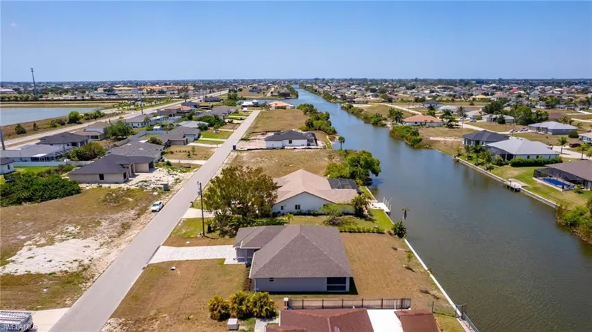 1015 Nw 8th Ter, Cape Coral Fl 33993