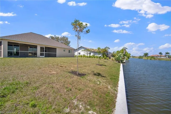 1015 Nw 8th Ter, Cape Coral Fl 33993