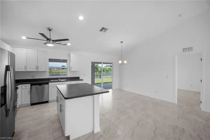 1015 Nw 8th Ter, Cape Coral Fl 33993