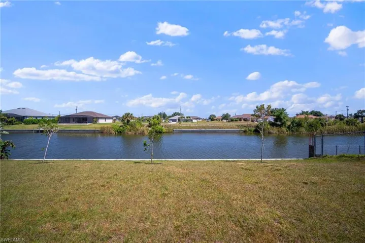 1015 Nw 8th Ter, Cape Coral Fl 33993