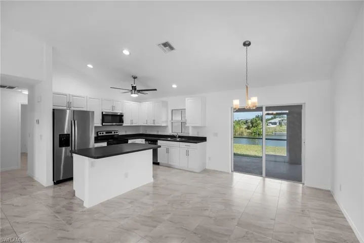 1015 Nw 8th Ter, Cape Coral Fl 33993