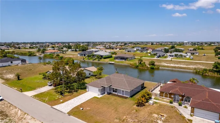 1015 Nw 8th Ter, Cape Coral Fl 33993