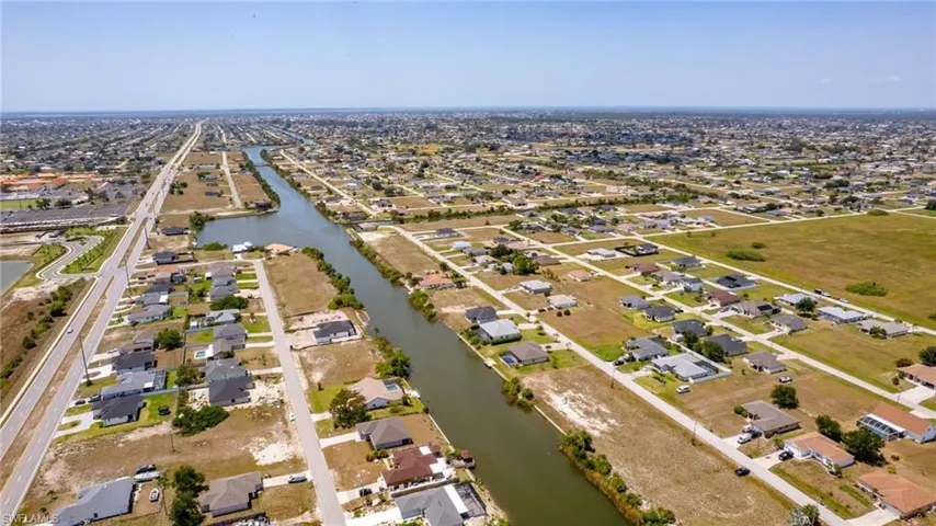 1015 Nw 8th Ter, Cape Coral Fl 33993
