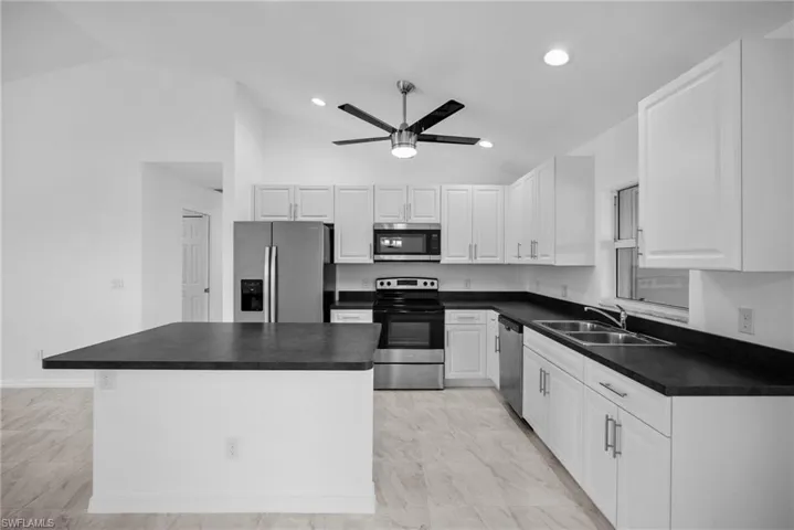 1015 Nw 8th Ter, Cape Coral Fl 33993