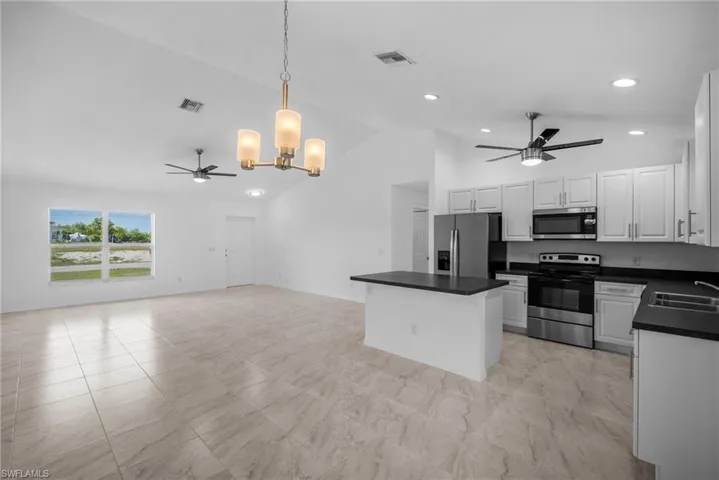 1015 Nw 8th Ter, Cape Coral Fl 33993