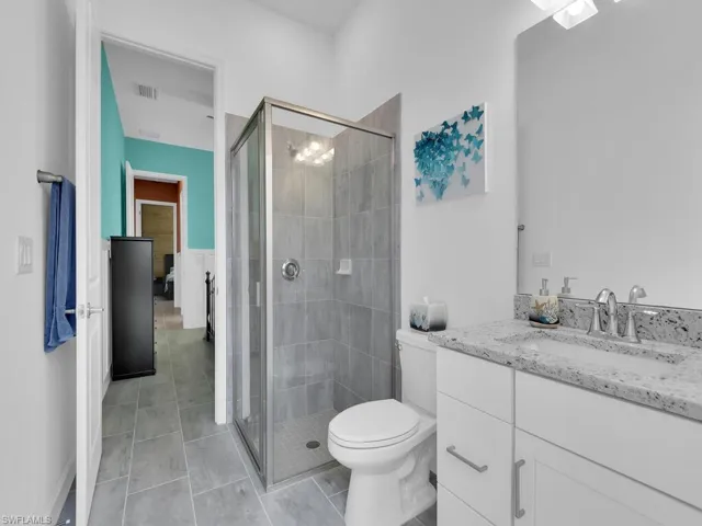 Guest Suite Bath