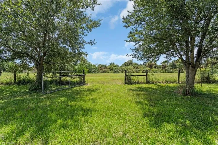 Gate to side of home pasture