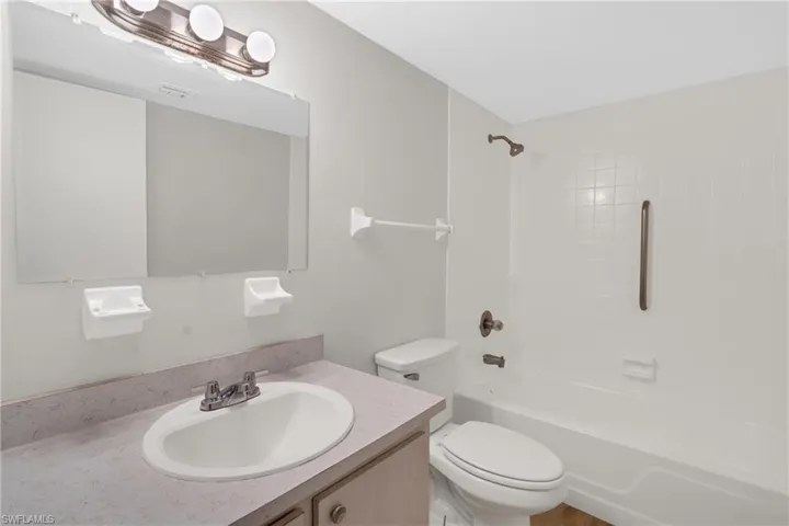 1830 Maravilla Ave 806, Fort Myers, Florida 33901