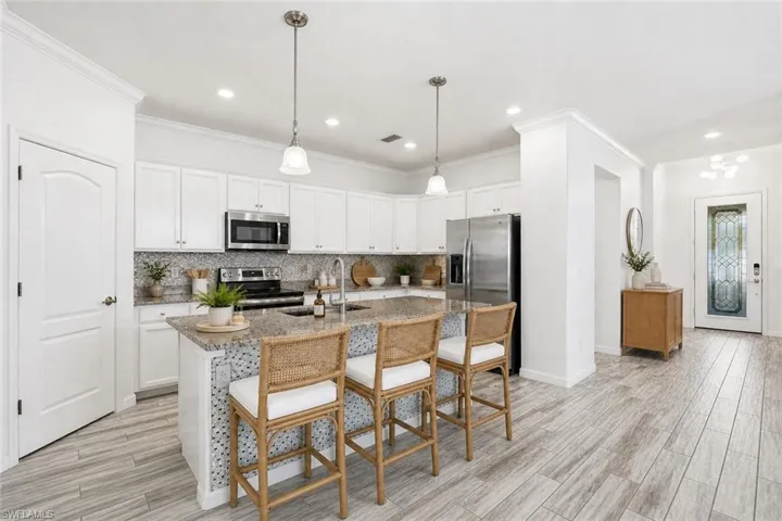 9551 Albero Ct, Fort Myers, Florida 33908