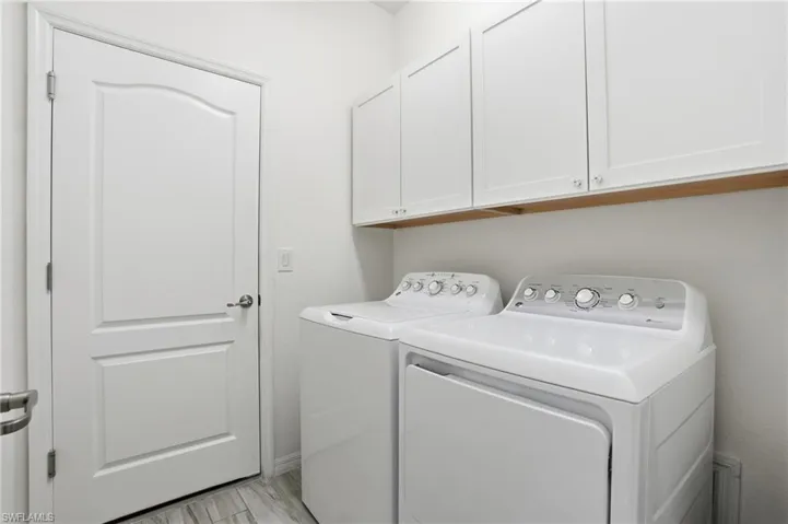 9551 Albero Ct, Fort Myers, Florida 33908
