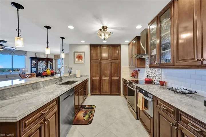 5781 Cape Harbour Dr # 1004, Cape Coral Fl 33914