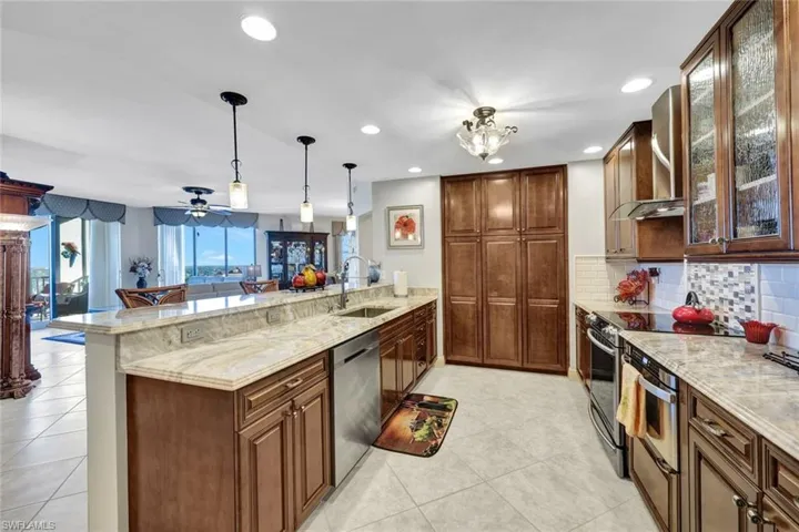 5781 Cape Harbour Dr # 1004, Cape Coral Fl 33914