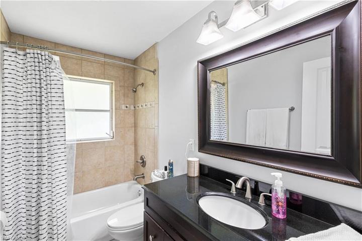 Bathroom 2 in Guest House
